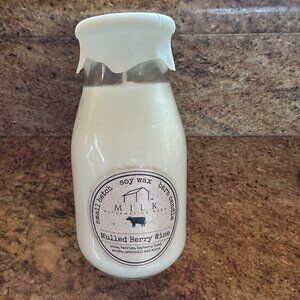 Milk Reclamation Barn Soy Wax Mulled Berry Wine Scented Candle 13 oz